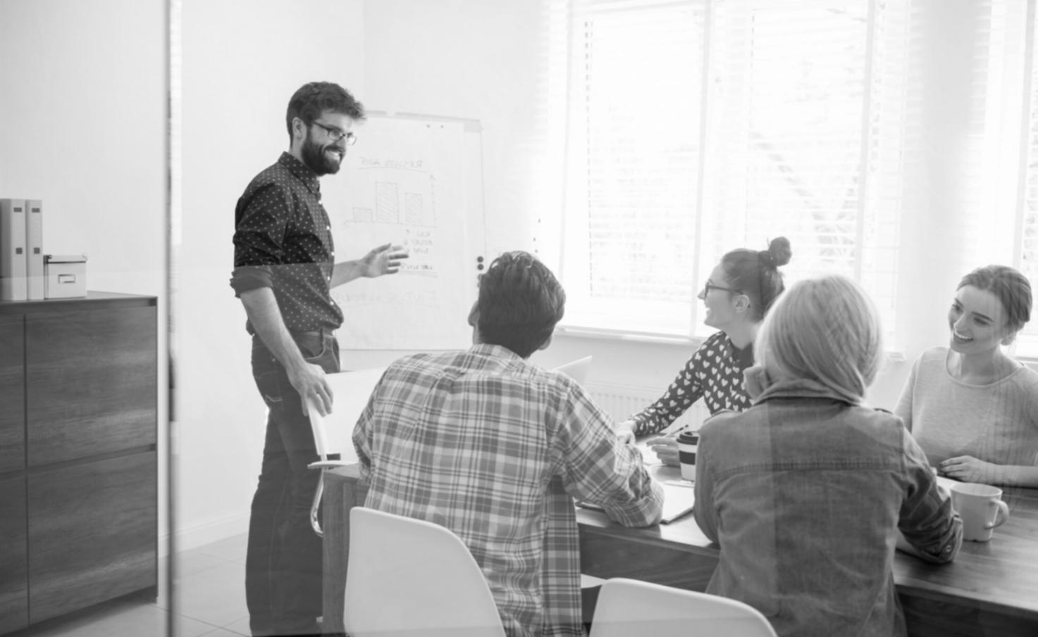 Recursos y materiales para aprendizaje remoto en finanzas